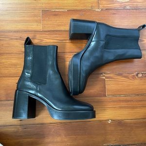 Gorgeous Tony Bianco, Black Leather Boots, Size 9. Like New!